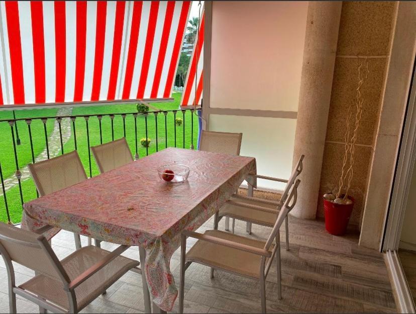 Apartamento Los Carmenes, Playa De Gandia Luaran gambar